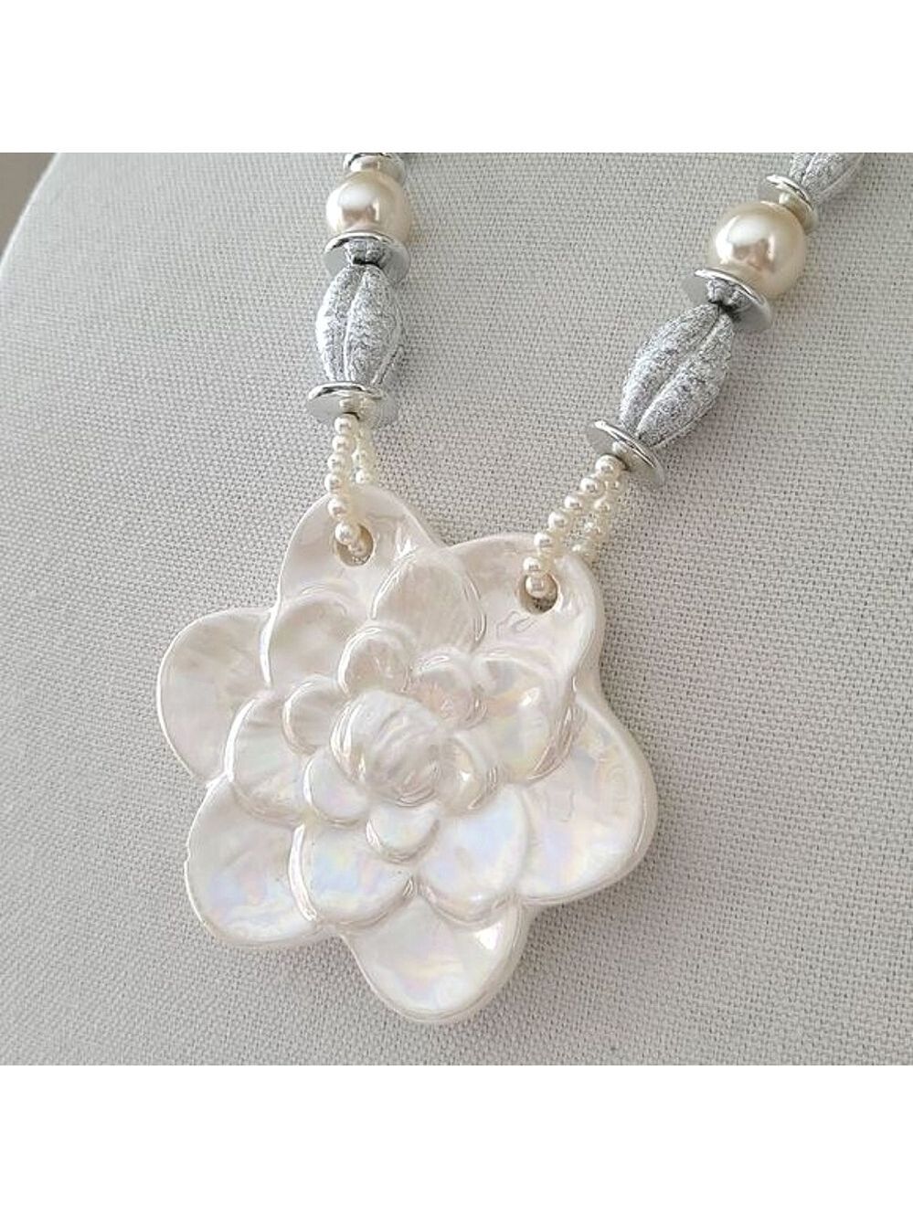 Faux Pearl Flower Necklace #0096
